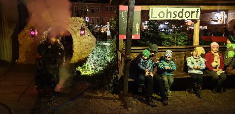 Dampfeisenbahn auf dem Canalettomarkt in Pirna