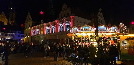 Karussell auf dem Canalettomarkt Pirna