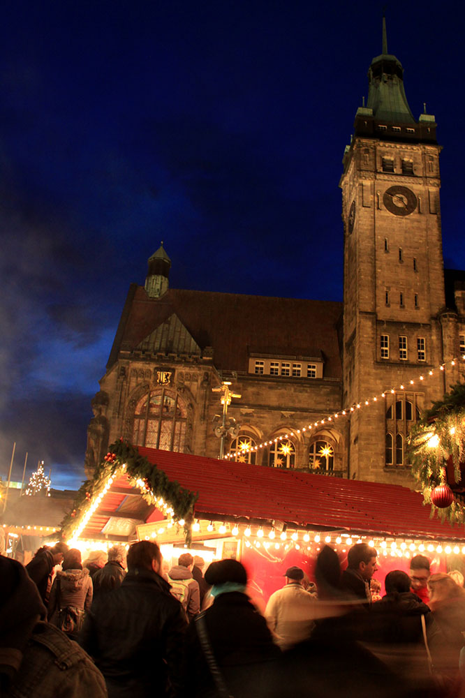 Rathaus zum Chemnitzer Weihnachtsmarkt